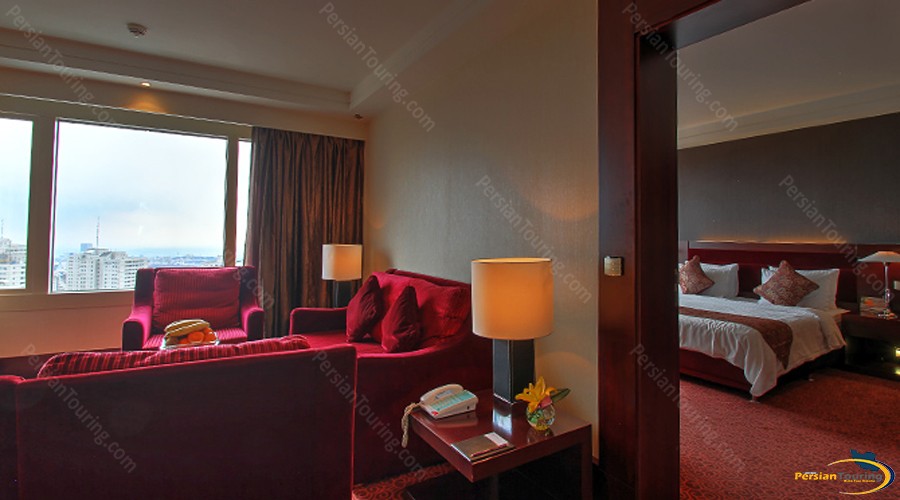 parsian-azadi-hotel-tehran-royal-suite-1