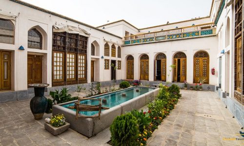 kianpour’s-historical-residence-isfahan-5