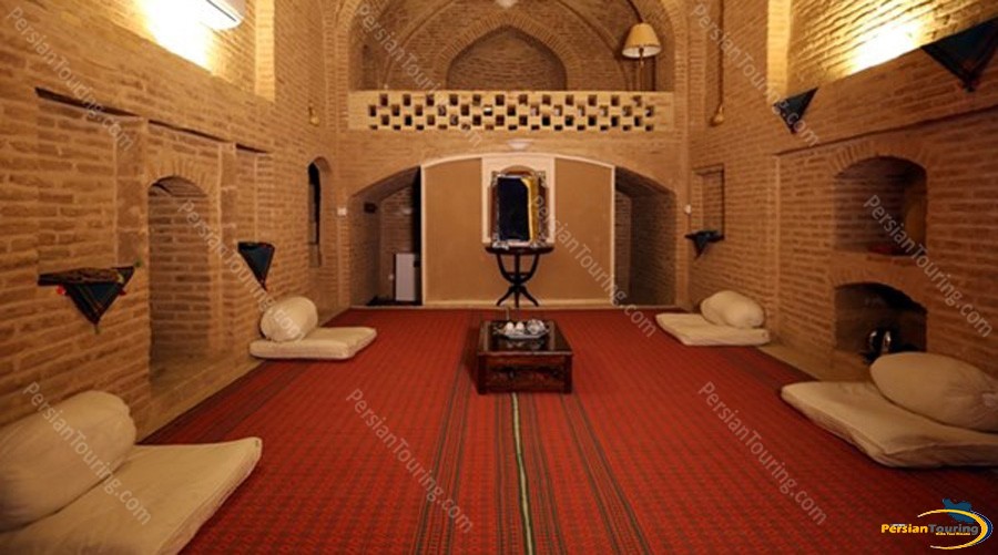 kuhpa-caravanserai-isfahan-shah-neshin-room-3