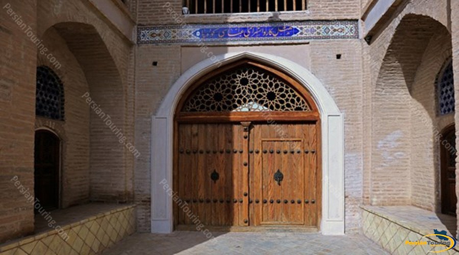 kuhpa-caravanserai-isfahan-view-12