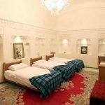 Mahinestan raheb hotel kashan triple room 1 at Mahinestan Raheb Hotel Kashan