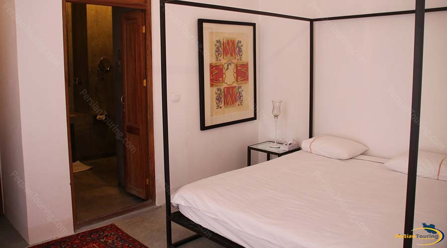 manouchehri-traditional-hotel-kashan-double-room-45
