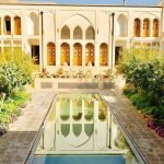 Manouchehri traditional hotel kashan yard 2 at Manouchehri Traditional Hotel Kashan
