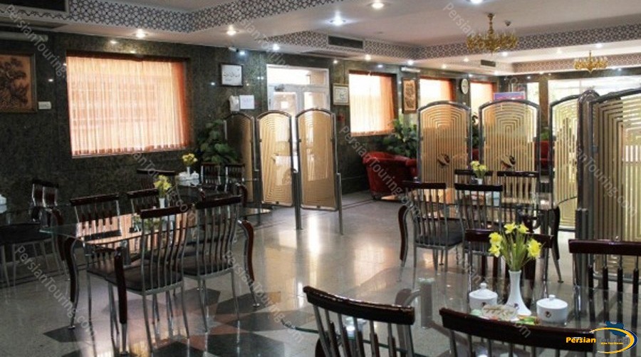 melal-hotel-isfahan-restuarant 1