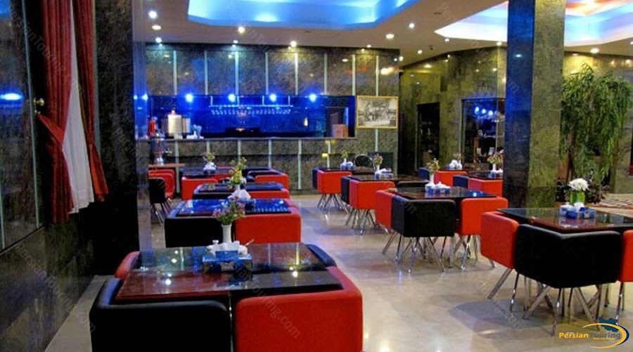 persepolis-hotel-shiraz-cafe-1