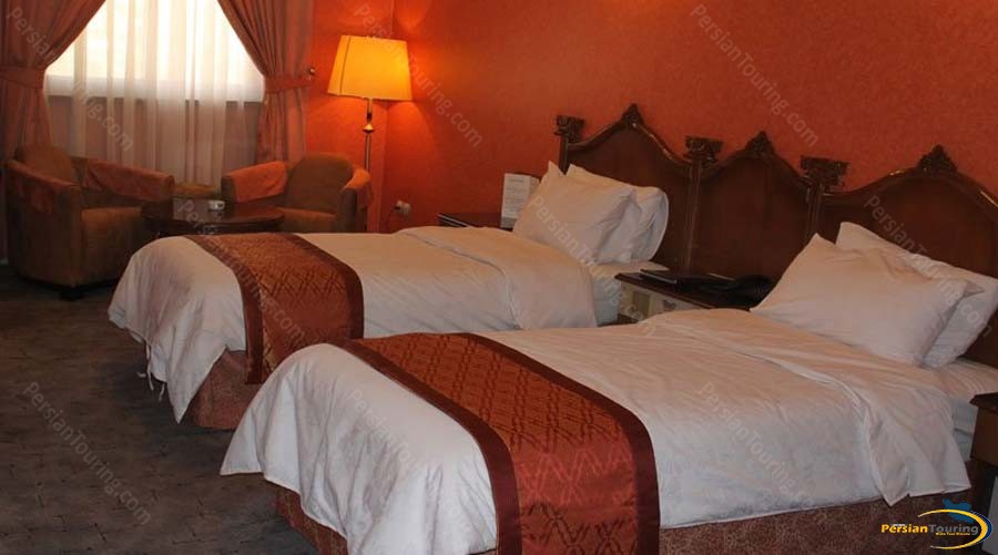 persepolis-hotel-shiraz-twin-room-4