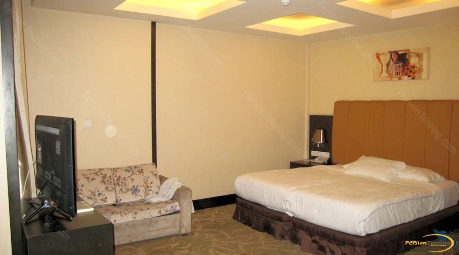 royal-hotel-shiraz-double-room-3