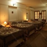 toloo-khorshid-hotel-isfahan-quadruple-room