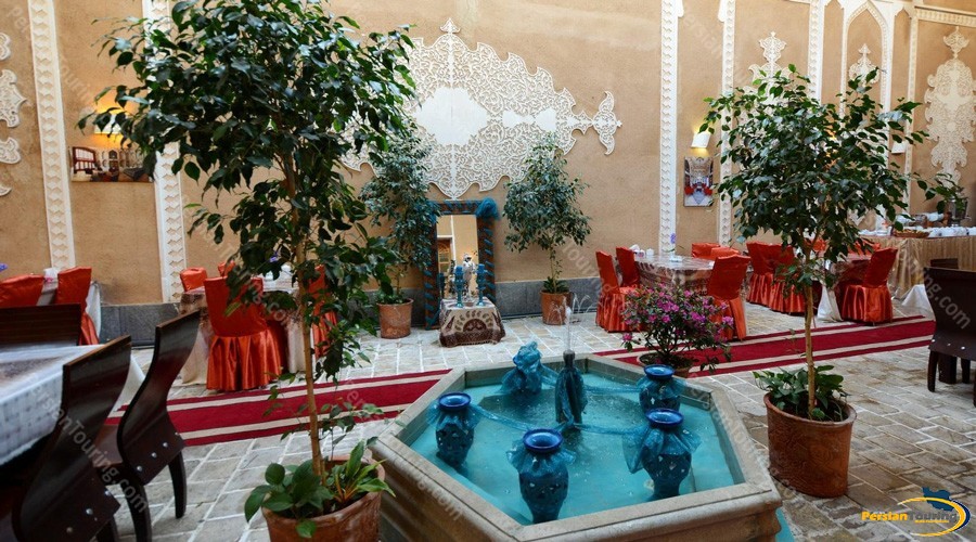 traditional-hotel-isfahan-1