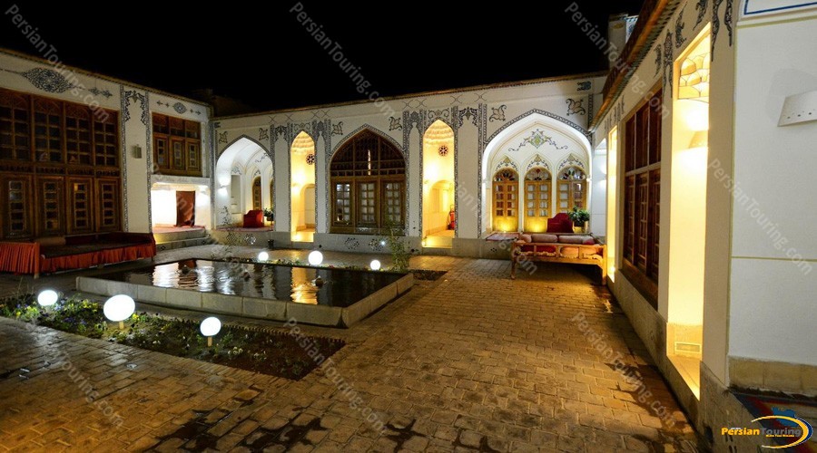 traditional-hotel-isfahan-2