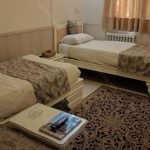 Karoon Hotel Isfahantwin room at Karoon Hotel Isfahan