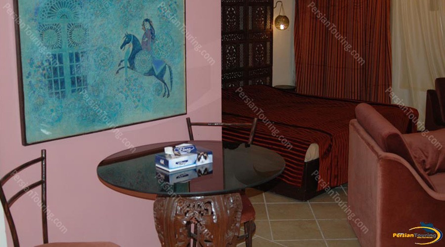 chehel-panjereh-hotel-isfahan-8