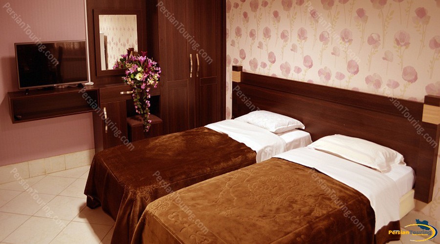 jolfa-hotel-isfahan-twin-room-3