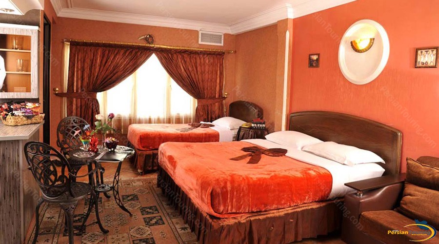 elyan-hotel-tehran-triple-room-1