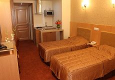 saina-hotel-tehran-twin-room-2