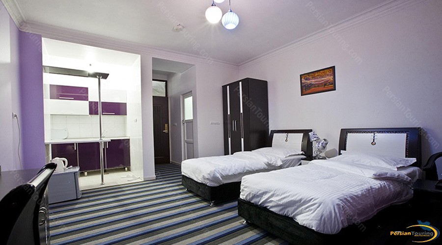 marina-I-hotel-qeshm-triple-room-1