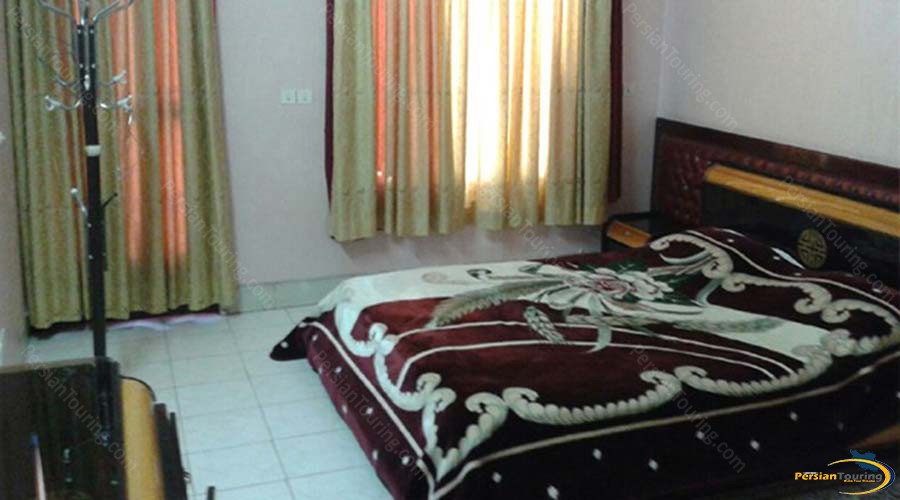 kowsar-hotel-kashan-three-bedroom-apartment-for-6-persons-1