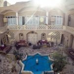 Noghli hotel kashan yard 1 at Noghli Hotel Kashan