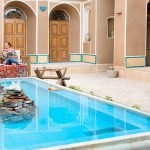 Yard tak taku guesthouse isfahan at Taktaku Guesthouse Isfahan