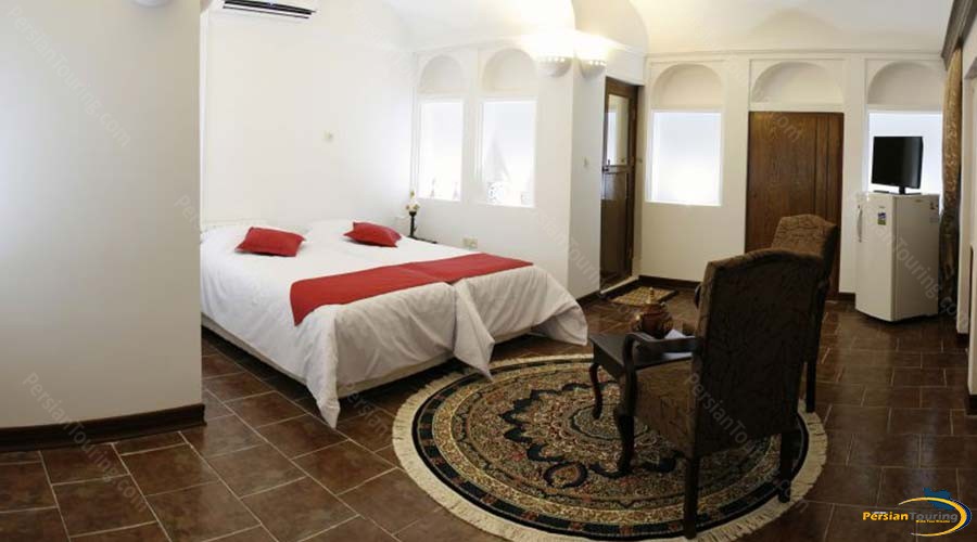 royay-ghadim-traditional-hotel-yazd-double-room-1