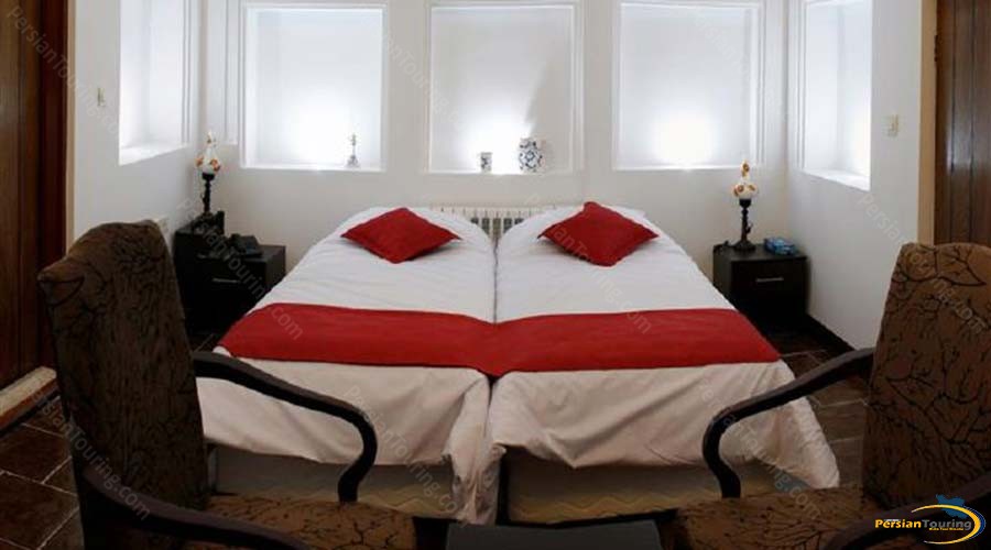 royay-ghadim-traditional-hotel-yazd-twin-room-2