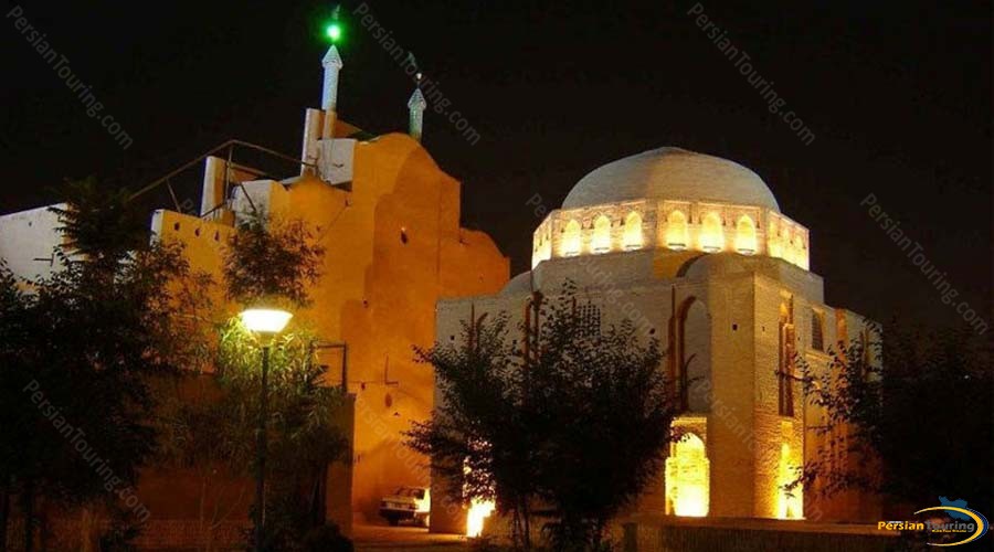 davazdah-imam-mausoleum-3